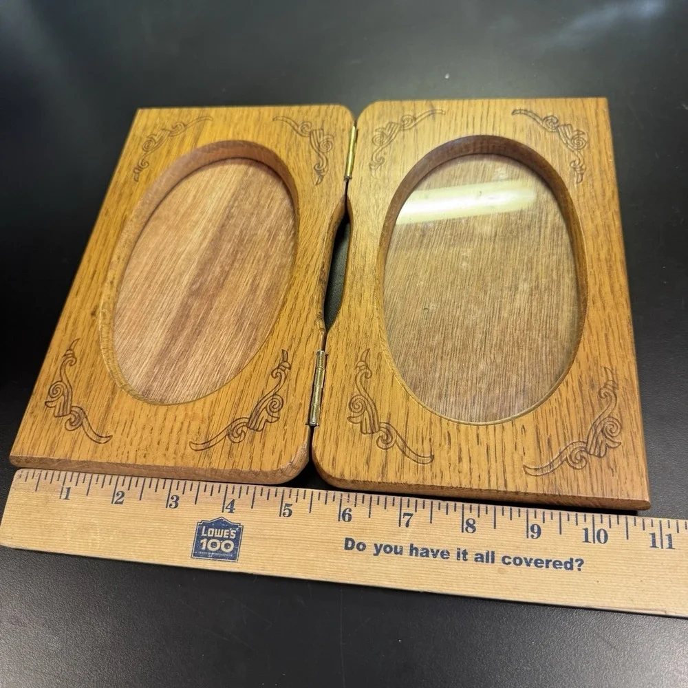 VINTAGE Light Wood Carved Double Oval Picture Frame Hinged Only One Side Glass